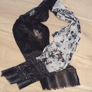 21"x70" J.Jill Fashion Scarf Black and White